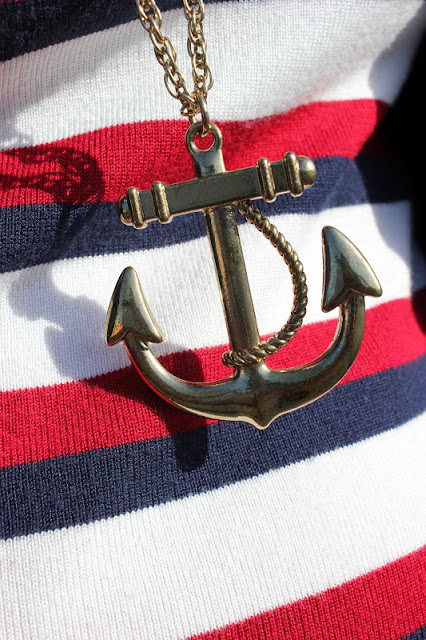 Forever 21 Nautical Anchor Necklace