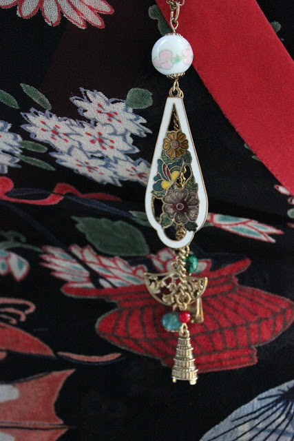 Japanese Culture Necklace