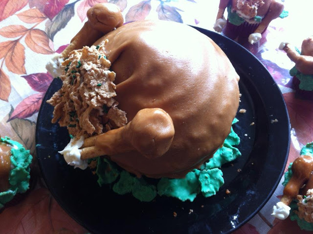 Thanksgiving Stuffed Turkey Cupcakes Decorating Inspiration