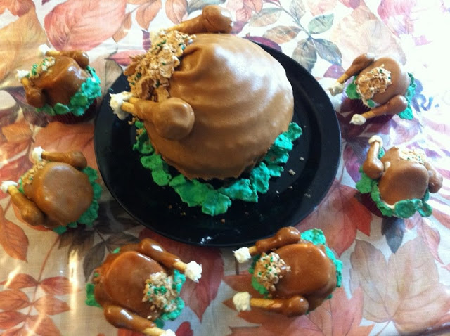 Thanksgiving Stuffed Turkey Cupcakes Decorating Inspiration