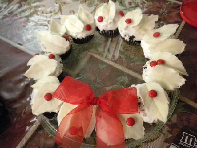 Christmas Wreath Cupcakes