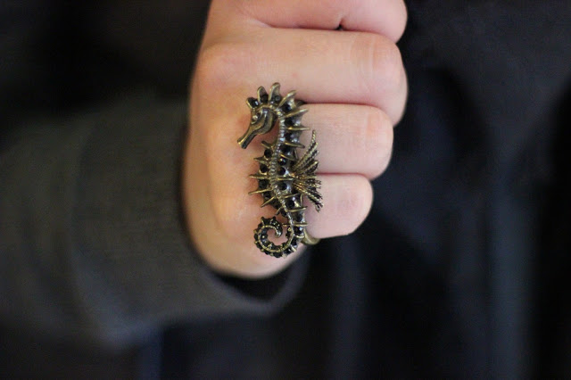 Seahorse Ring