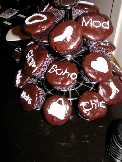 Chic Glam Cupcakes 