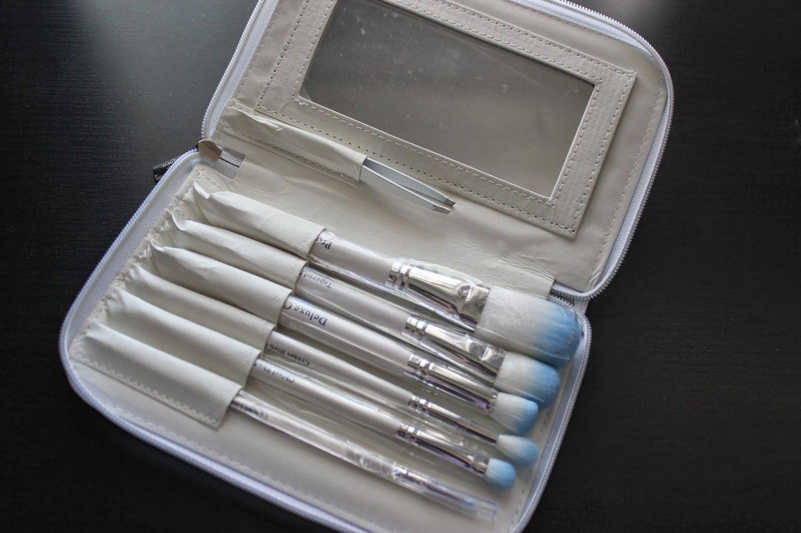 Crown Brush Mirror and Tweezer Set