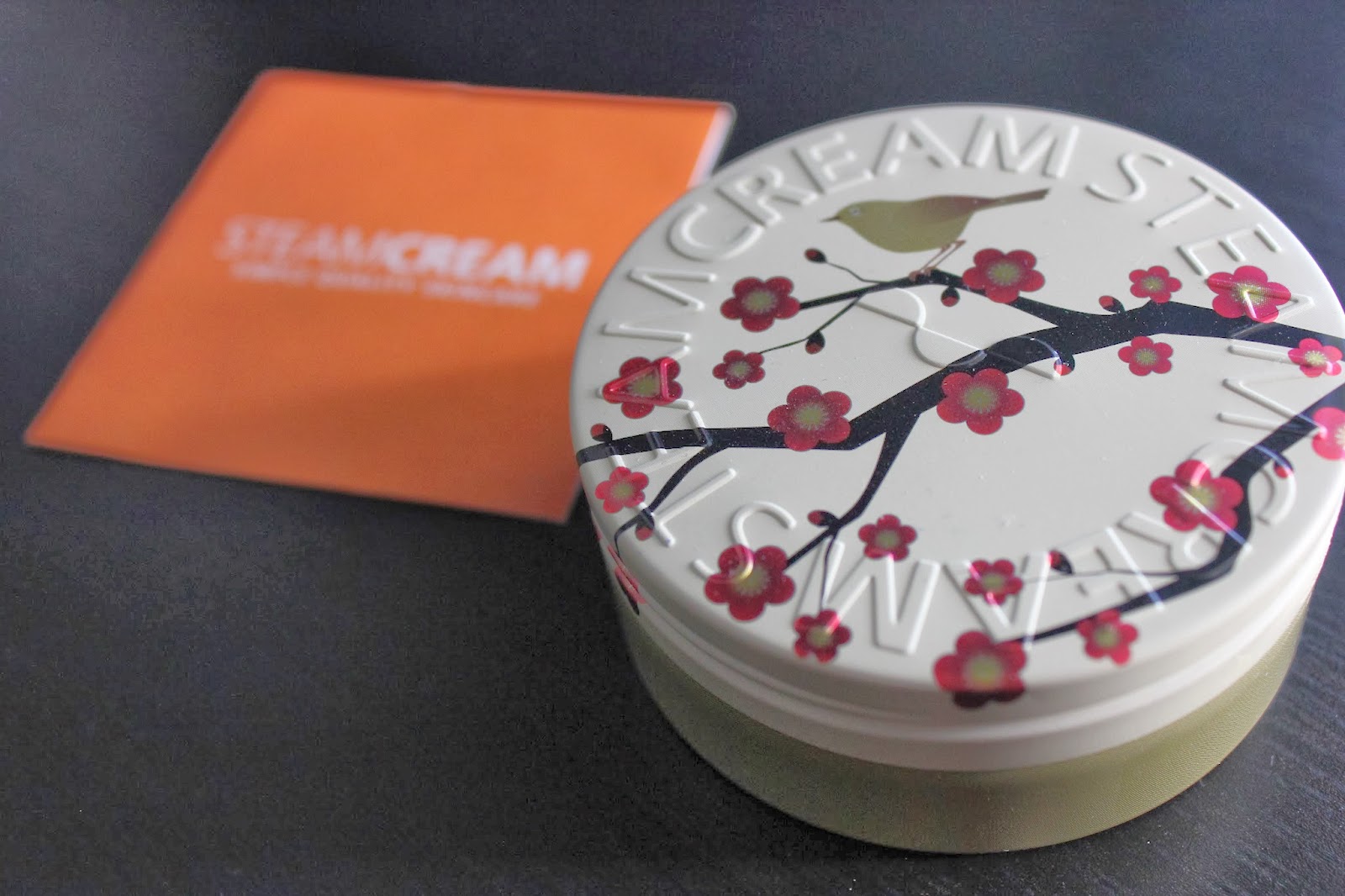 STEAMCREAM Ume ni Uguisu