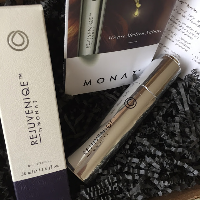 Rejuvenique Monat Oil Review