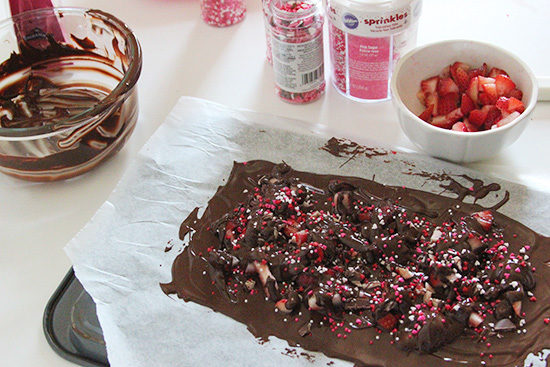 Valentine's Day Homemade Chocolate Strawberry Bark Recipe